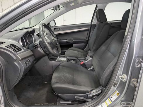 Used 2014 Mitsubishi Lancer ES FWD image 4