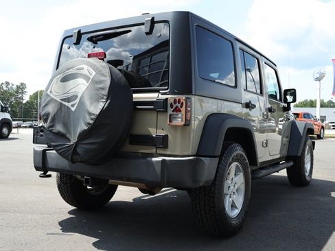 Used 2017 Jeep Wrangler Unlimited Sport w/ Quick Order Package 24S AWD/4WD image 6