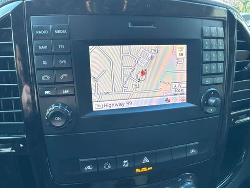 Used 2016 Mercedes-Benz Metris Passenger image 36