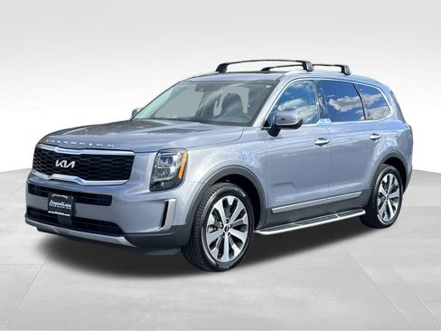Used 2022 Kia Telluride EX w/ EX Premium Package image 2