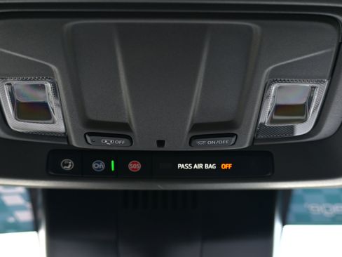 Used 2025 GMC Sierra 1500 Elevation image 10