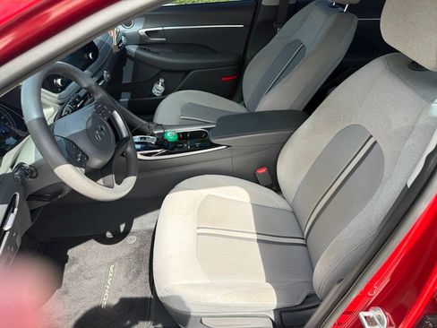 Used 2021 Hyundai Sonata SE FWD image 4