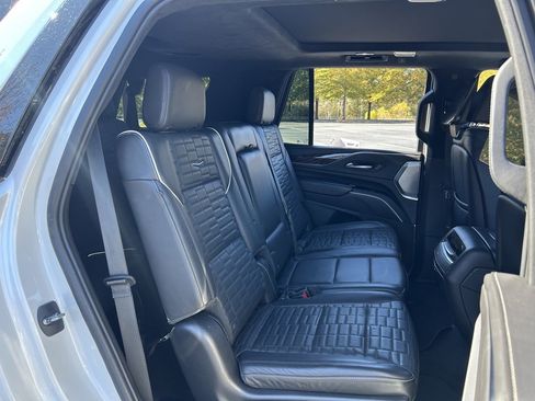 Used 2023 Cadillac Escalade Premium Luxury Platinum image 51