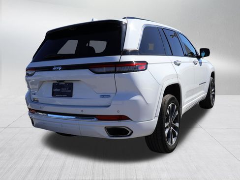 Used 2022 Jeep Grand Cherokee Overland w/ Advanced Protech Group III image 7