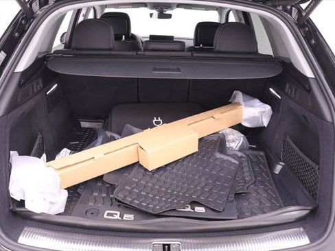 Certified 2023 Audi Q5 e Premium Plus w/ Premium Plus Package AWD/4WD image 19
