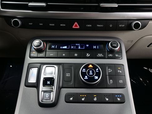 Used 2023 Hyundai Palisade Limited image 23