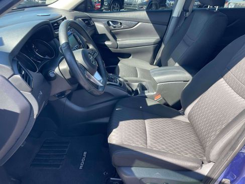 Used 2019 Nissan Rogue SV AWD/4WD image 5