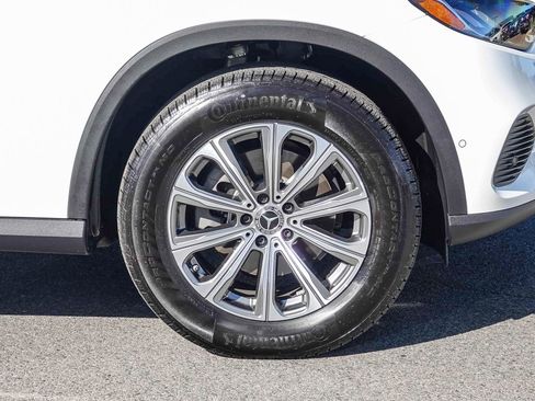 Certified 2025 Mercedes-Benz GLC 300 4MATIC image 11