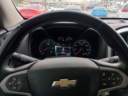 Used 2016 Chevrolet Colorado LT w/ LT Convenience Package image 12