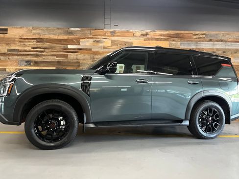 Used 2026 Nissan Armada PRO-4X w/ Captain's Chari Seat Package AWD/4WD image 8