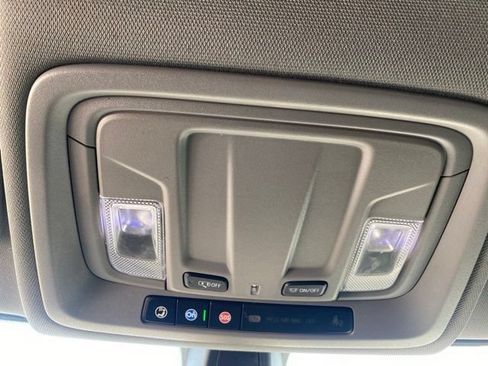 Used 2021 Chevrolet Silverado 1500 Custom RWD image 22