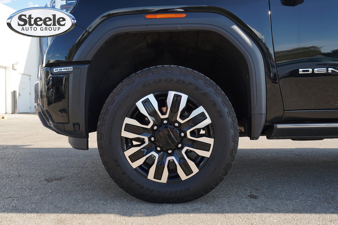 Used 2024 GMC Sierra 2500 Denali Ultimate w/ Max Trailering Package AWD/4WD image 28