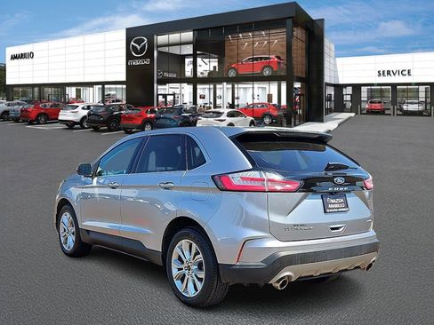Used 2024 Ford Edge Titanium image 3