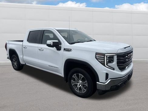 Used 2025 GMC Sierra 1500 SLT image 11