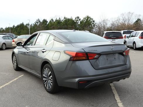 Used 2023 Nissan Altima 2.5 SV image 8