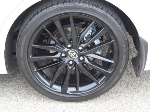Used 2023 Toyota Camry XSE FWD image 10