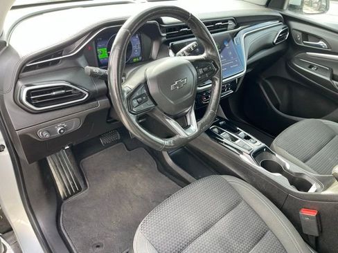 Certified 2023 Chevrolet Bolt EUV LT w/ Comfort Package image 10