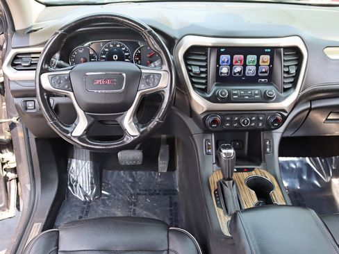 Used 2019 GMC Acadia Denali w/ Technology Package AWD/4WD image 17