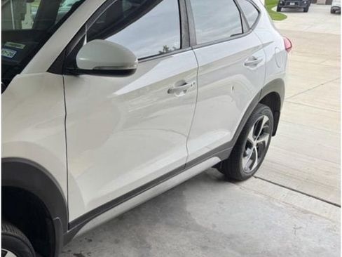 Used 2018 Hyundai Tucson Value FWD image 4