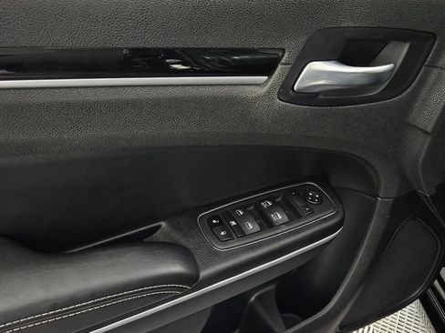 Used 2023 Chrysler 300 S RWD image 25