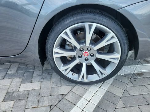 Used 2017 Jaguar XJ L Portfolio RWD image 14