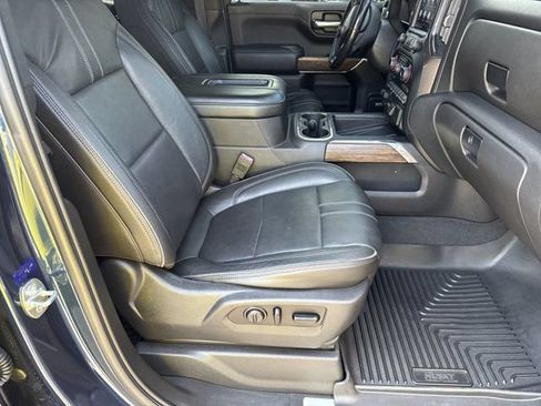 Used 2019 Chevrolet Silverado 1500 High Country w/ Technology Package AWD/4WD image 16