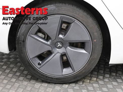 Used 2023 Tesla Model 3 Standard Range image 26