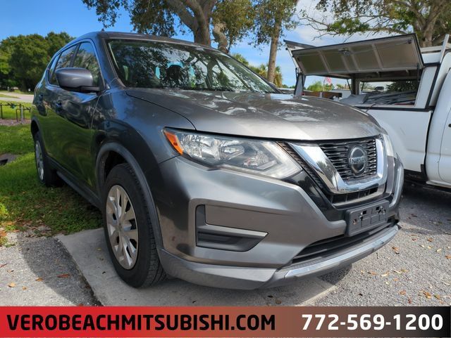 Used 2019 Nissan Rogue S AWD/4WD image 1