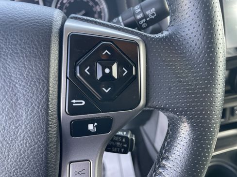 Used 2022 Toyota 4Runner TRD Sport w/ Technology Package image 15