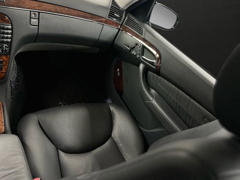 Used 2004 Mercedes-Benz S 500 4MATIC image 12