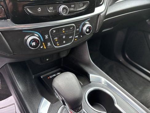 Used 2022 Chevrolet Traverse LT w/ LPO, Floor Liner Package image 24