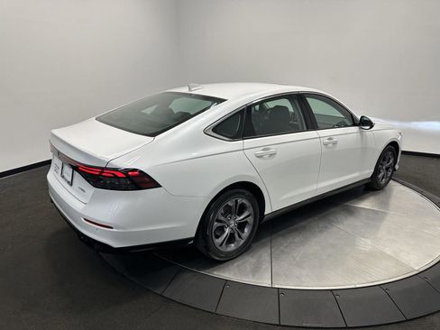 Used 2025 Honda Accord EX-L image 7