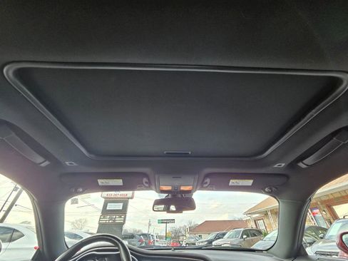 Used 2017 Dodge Challenger GT w/ Driver Convenience Group image 21