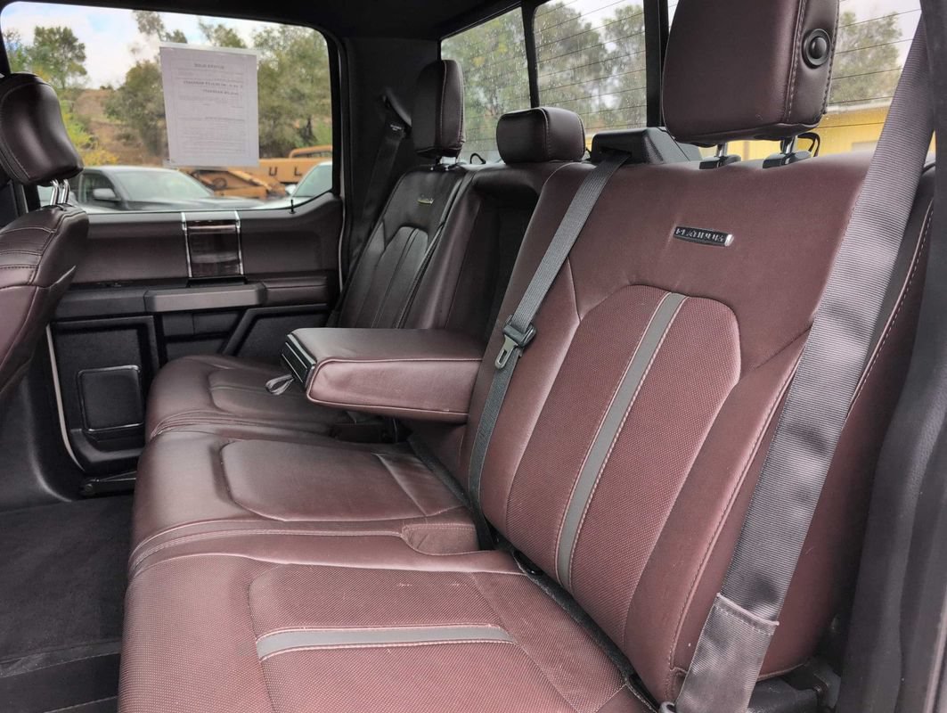 Used 2017 Ford F150 Platinum w/ Equipment Group 701A Luxury AWD/4WD image 9