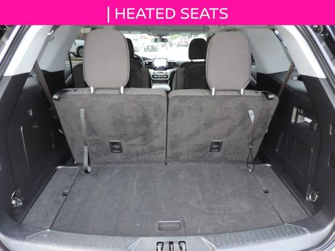 Used 2023 Ford Explorer XLT RWD image 12