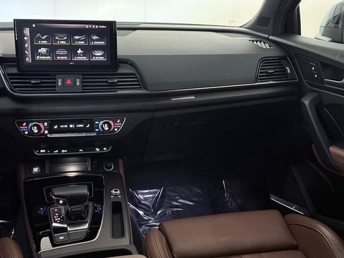 Used 2023 Audi Q5 e Premium Plus w/ Premium Plus Package AWD/4WD image 28