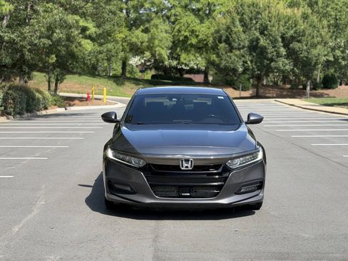 Used 2020 Honda Accord Sport image 3