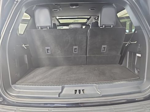 Used 2024 Ford Expedition Platinum AWD/4WD image 17