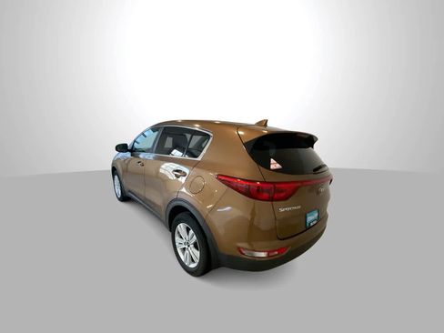 Used 2017 Kia Sportage LX image 6