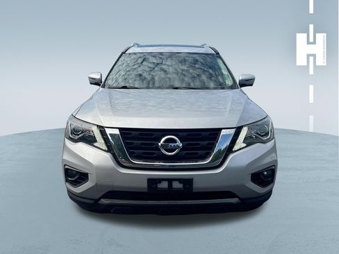 Used 2020 Nissan Pathfinder Platinum AWD/4WD image 2
