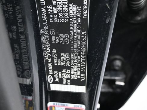 Used 2024 Hyundai Santa Cruz Night image 9