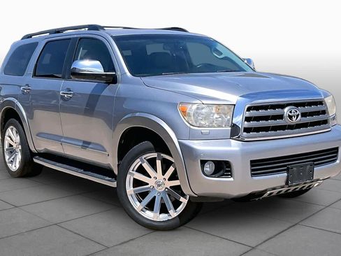 Used 2010 Toyota Sequoia Limited AWD/4WD image 2