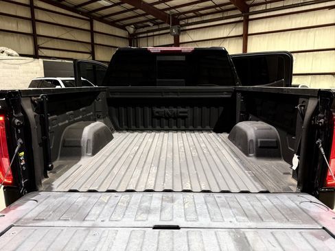 Used 2020 GMC Sierra 1500 SLT w/ SLT Premium Plus Package image 19