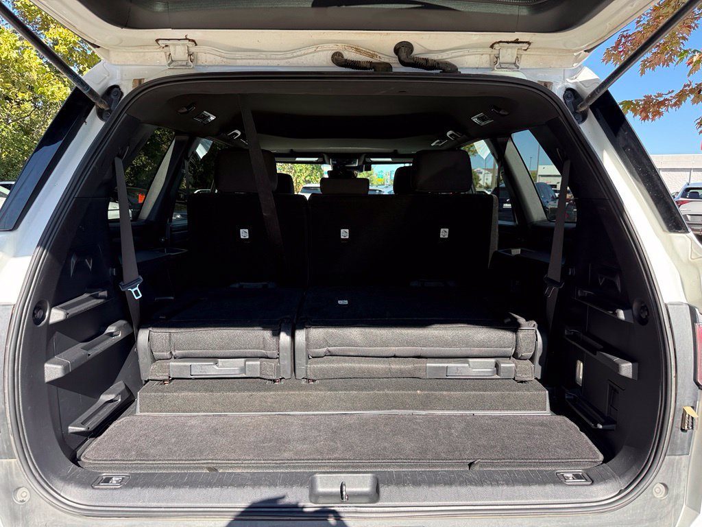 Used 2025 Toyota Sequoia SR5 AWD/4WD image 36