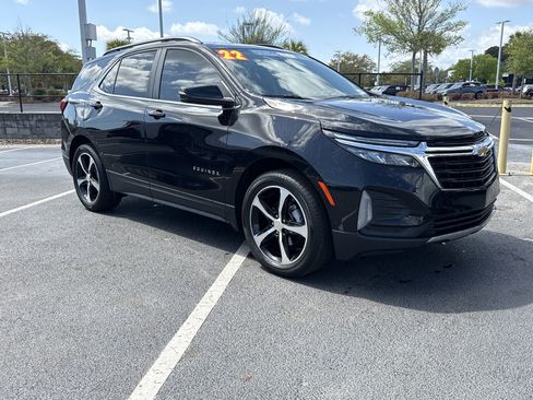 Used 2022 Chevrolet Equinox LT image 16