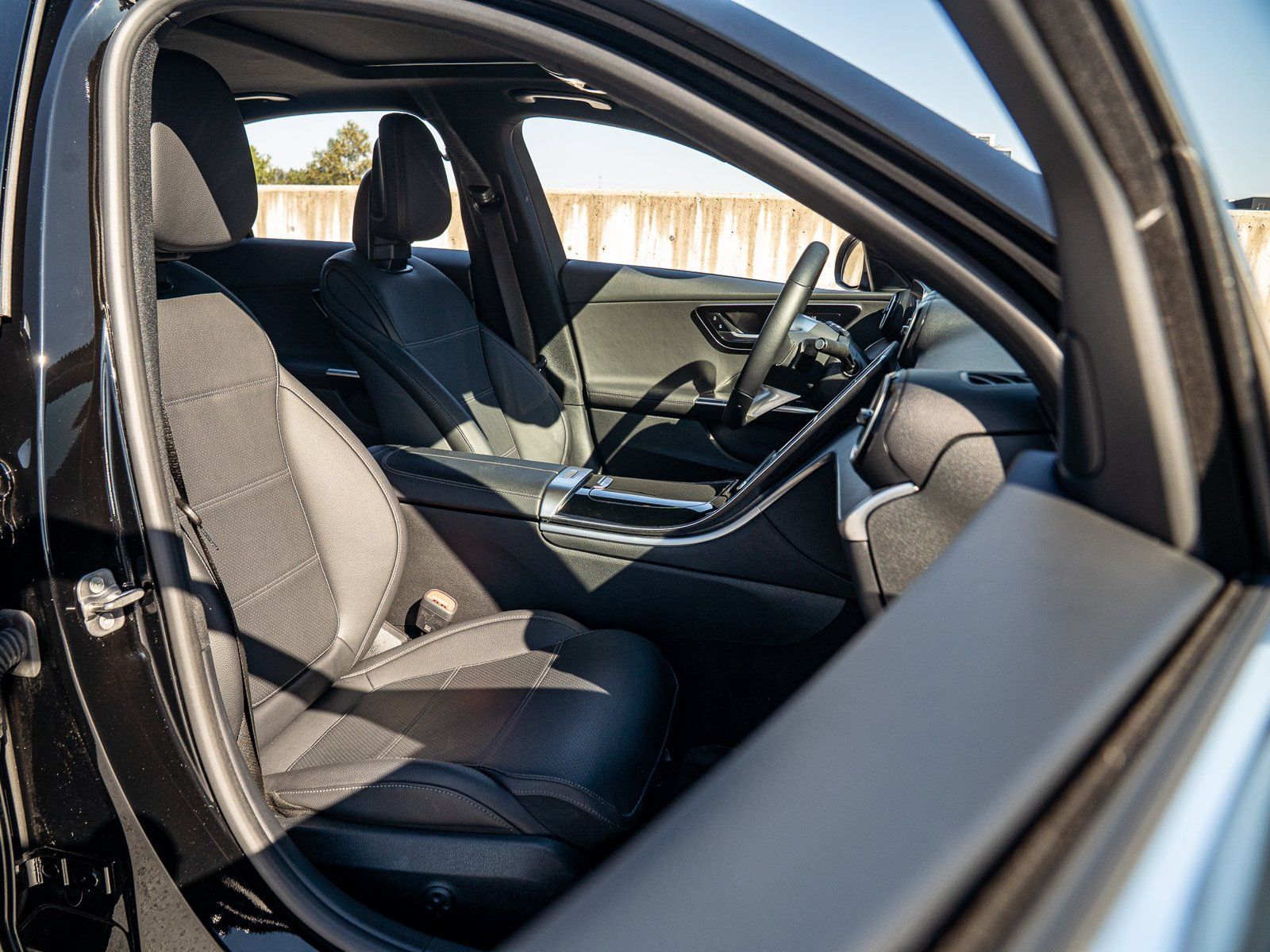 Used 2024 Mercedes-Benz C 300 4MATIC Sedan image 30