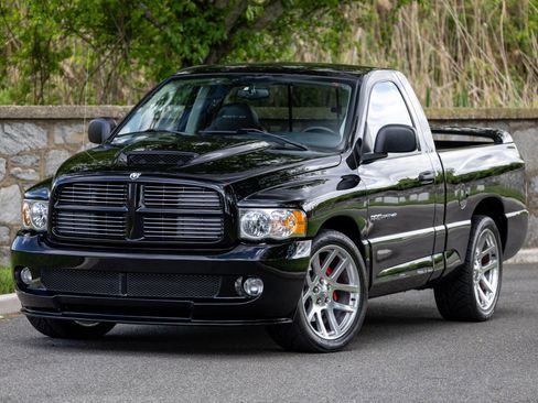 Used 2004 Dodge Ram 1500 Truck 2WD Regular Cab image 3