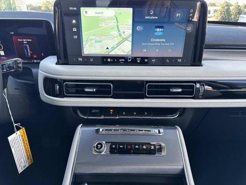 New 2026 Lincoln Aviator Premiere image 31