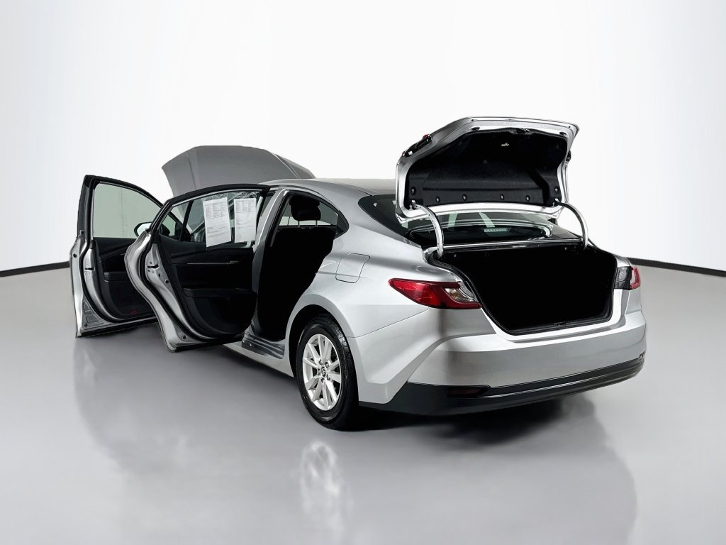 Used 2025 Toyota Camry LE FWD image 22