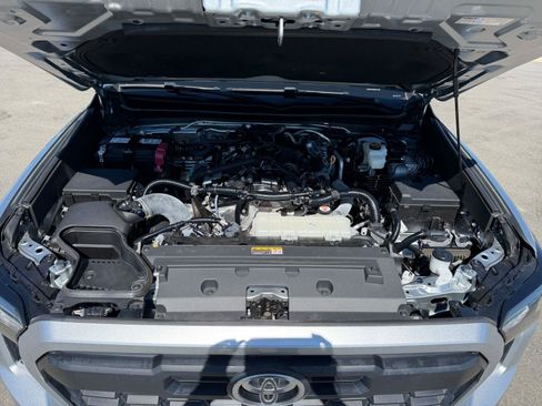 Used 2024 Toyota Tacoma TRD Sport w/ TRD Sport Premium Package image 25